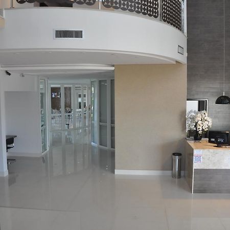 Kamur Plaza Hotel ゴイアネージア エクステリア 写真